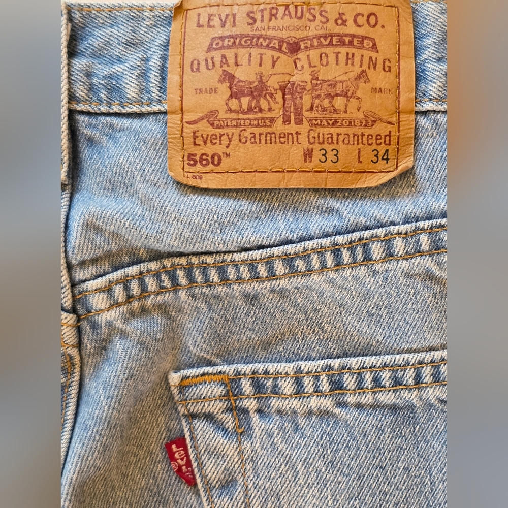 Vintage Levis Men’s 33x34 Light Wash Denim 560 Loose Fit Tapered Blue Jeans USA - Picture 7 of 9